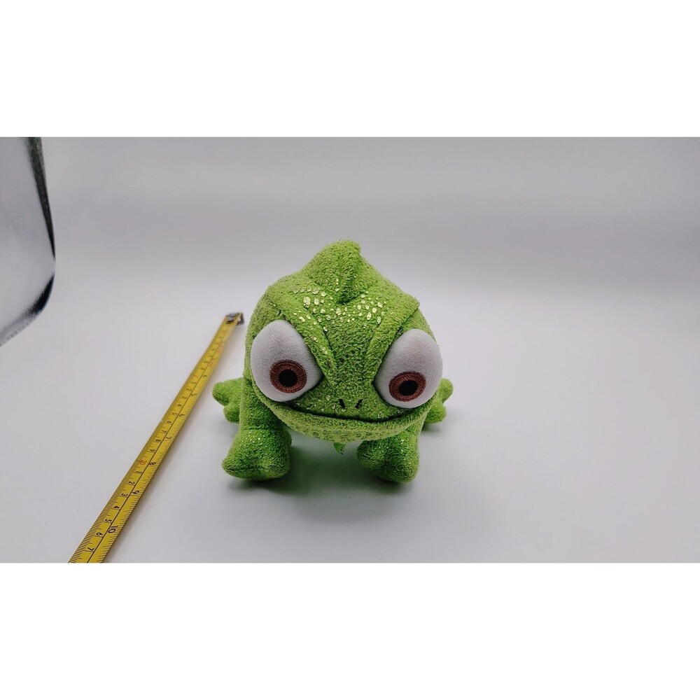 Disney Store Tangled Pascal Chameleon Plush Stuffed Animal Toy Green 8" Gecko